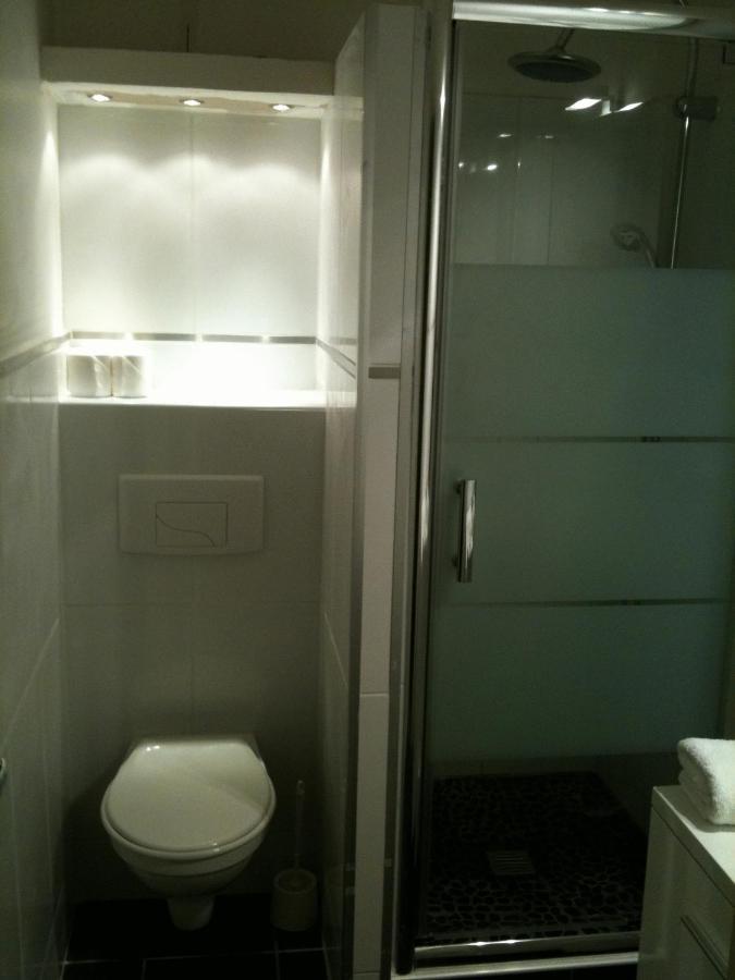 Hotel L'Eau Des Collines Marseille Room photo